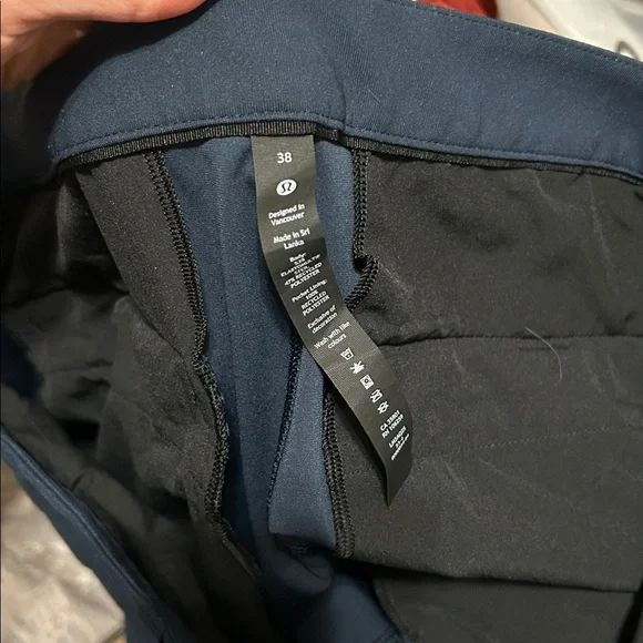 Lululemon ABC Slim-Fit Trouser 34" *Warpstreme
True Navy Size 38 - Picture 11 of 11